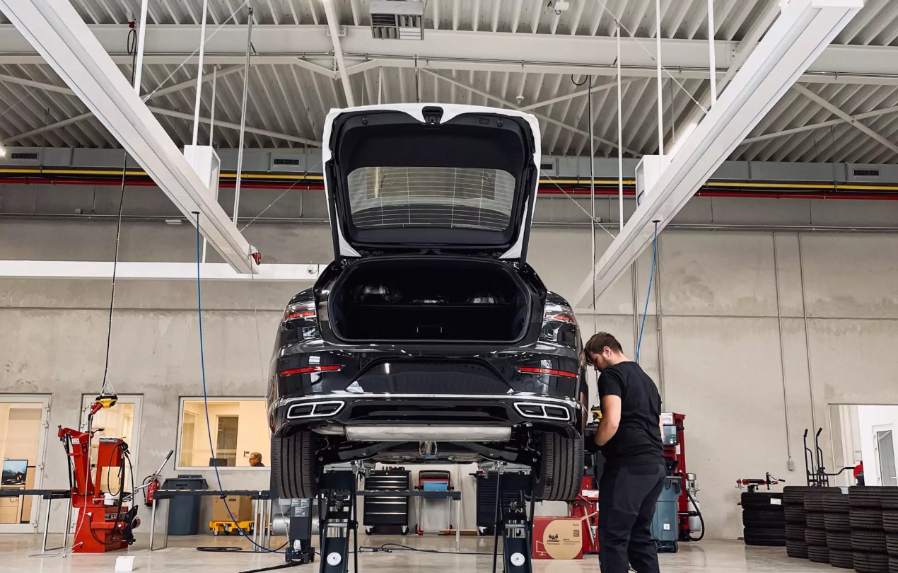 photo of the garage